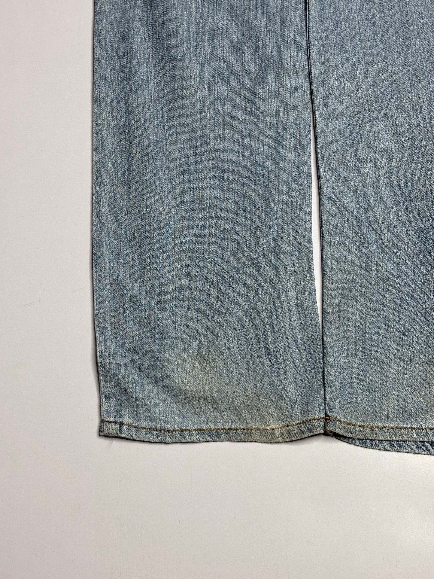Thrifted Denim (last slide for actual colour)